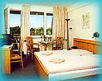 komfortabel eingerichtete und gemütliche Hotelzimmer komfortabel eingerichtete und gemütliche Hotelzimmer